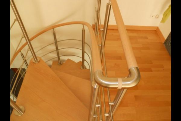 Escalier + main courante